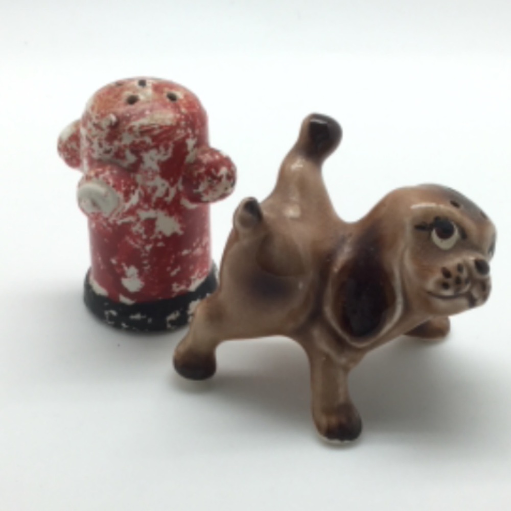 Vintage Dog & Hydrant S & P Set - Picture 1 of 4